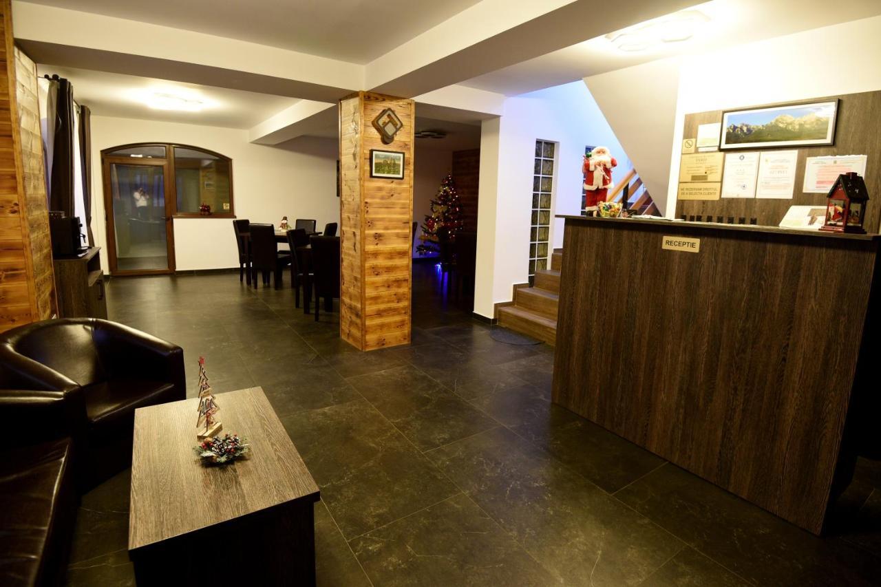 Отель Casa Raisa Буштени Экстерьер фото